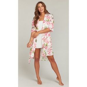 NWT BRIE ROBE  GARDEN OF BLOOMS